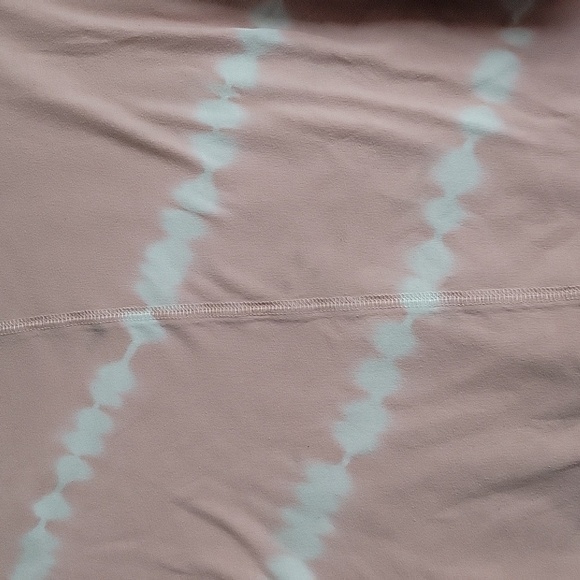 Flirtitude Active Crop Top - Picture 8 of 10